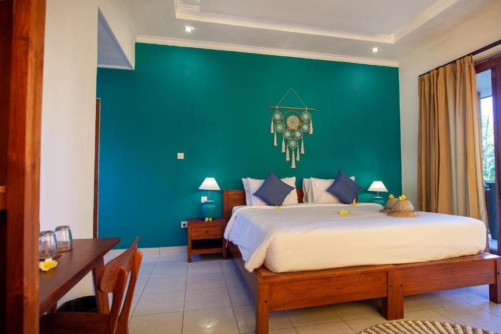 Deluxe Room - Image 1